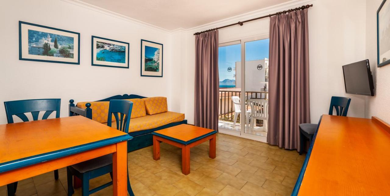 Apartamentos Charlys Can Picafort Can Picafort  Exteriör bild
